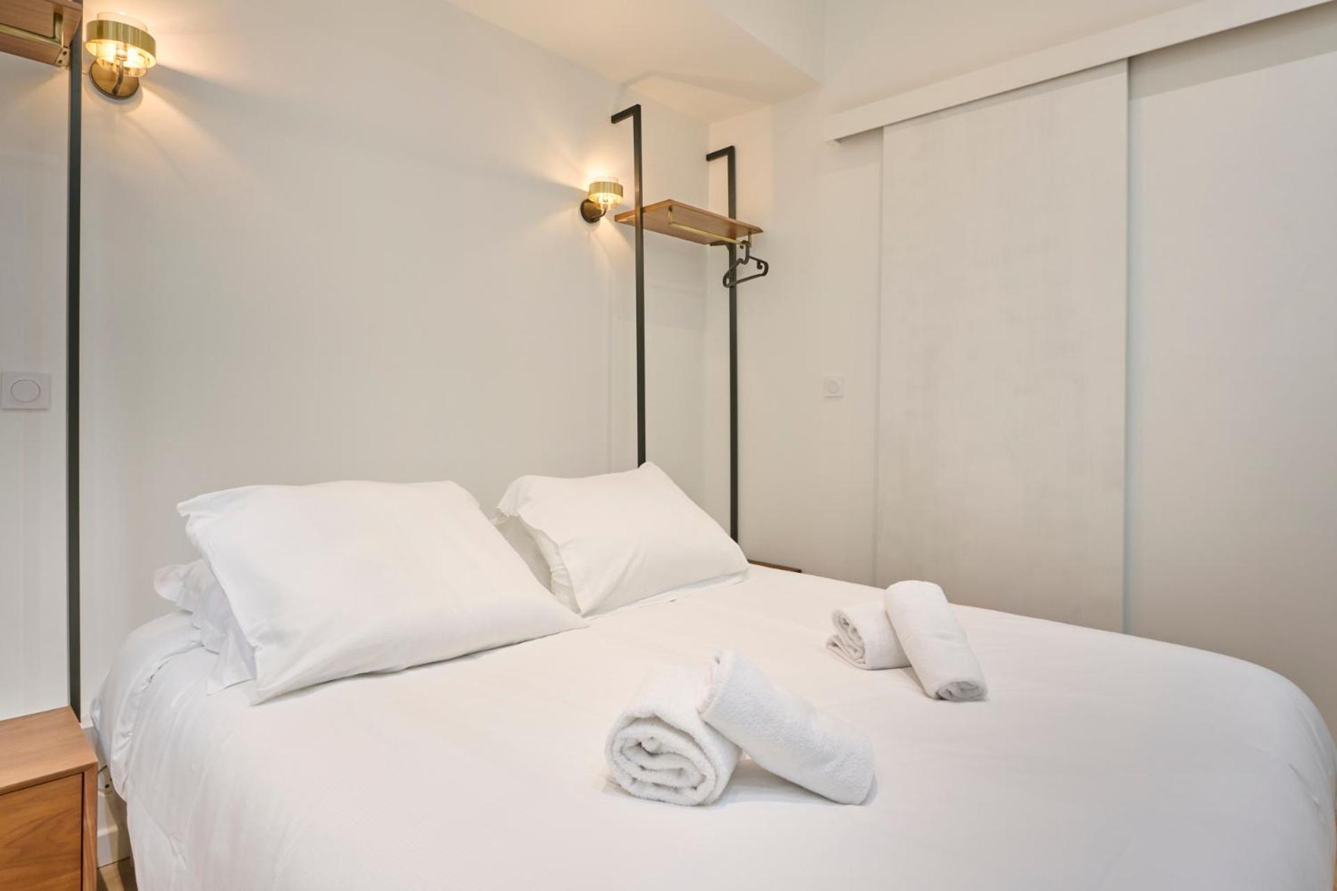 Marais - Modern Apartment Париж Екстериор снимка
